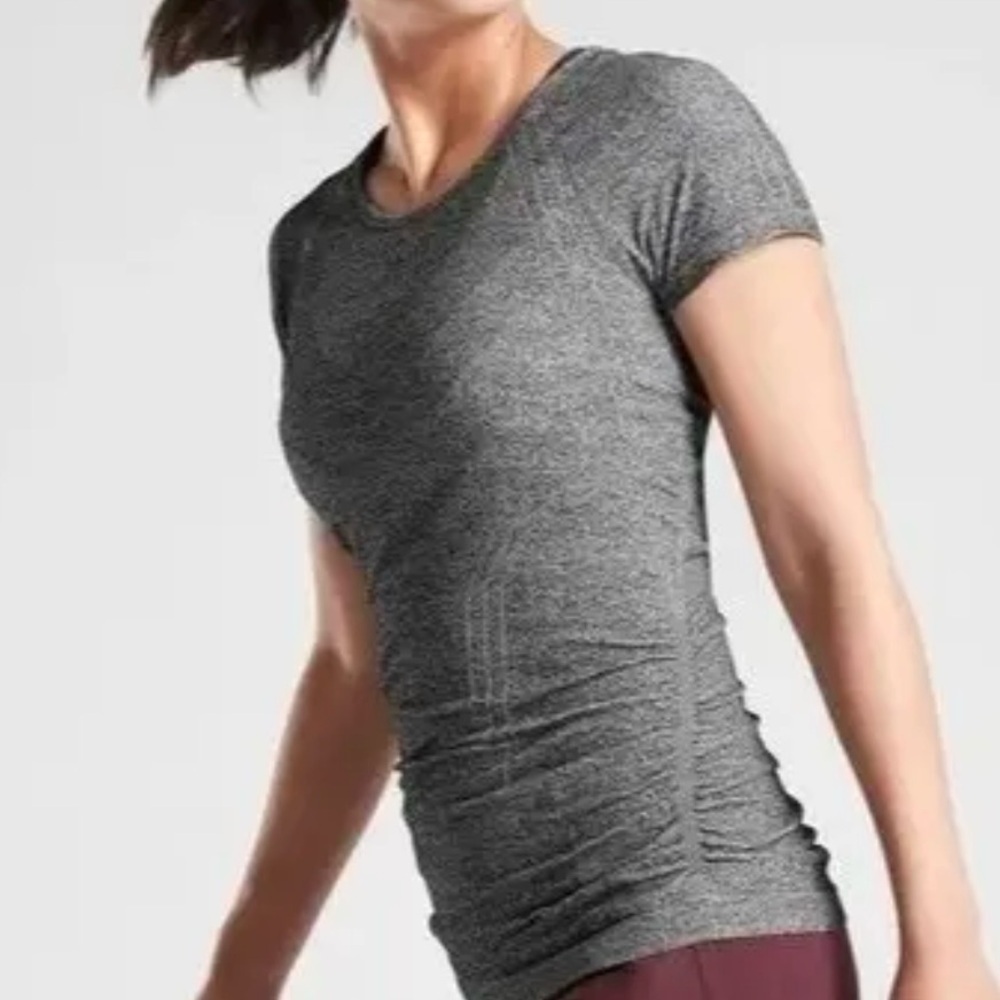 Athleta Speedlight Heather Tee Gray Stretch Ruched Side Short Sleeve Size Small
